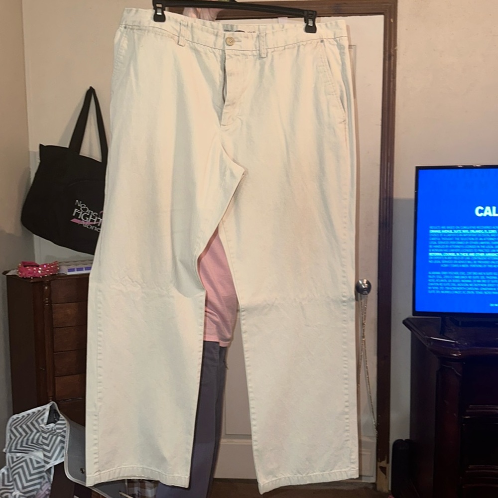 Old Navy Khaki Pants. Straight legged. Cotton Khaki.